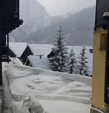 Casa Vacanza Il Nido Сестриере